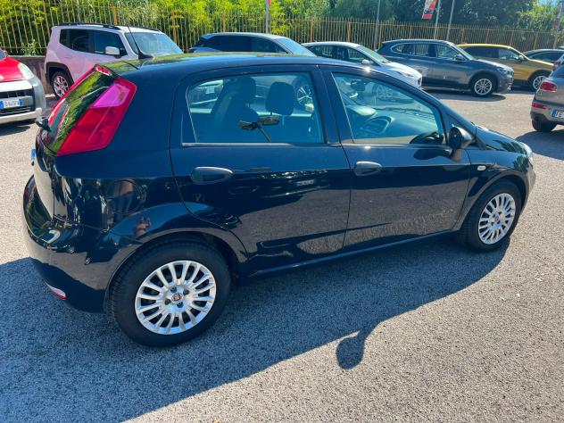 Fiat Punto 1.3 MJT II S&S 95 CV - Foto 8