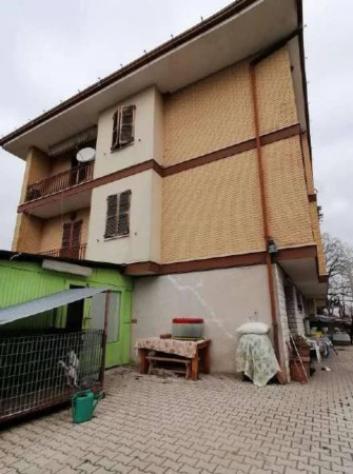 Immobile in asta di 248 m² con più di 5 locali e box auto in vendita a Montottone - Foto 2