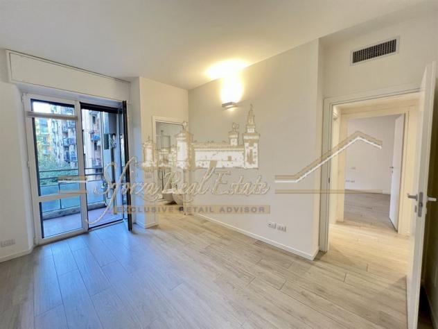 Affitto Appartamento Finemente Ristrutturato con Box Singolo Chiuso Incluso - Foto 8