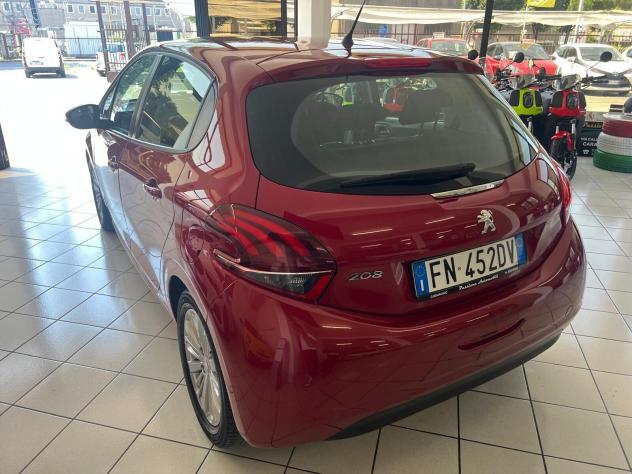 Peugeot 208 PureTech 82 5 porte ALLURE - Foto 6