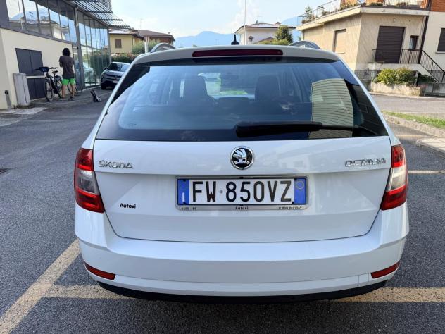 Skoda Octavia 1.6 TDI SCR 115 CV Wagon Executive *** CARPLAY/ANDROID AUTO - Foto 4