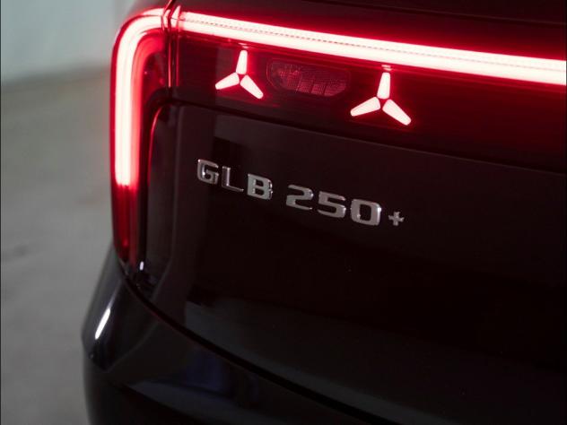 Mercedes-Benz GLB EQ GLB 250+ con tecnologia EQ AMG Line Advanced Plus - Foto 9