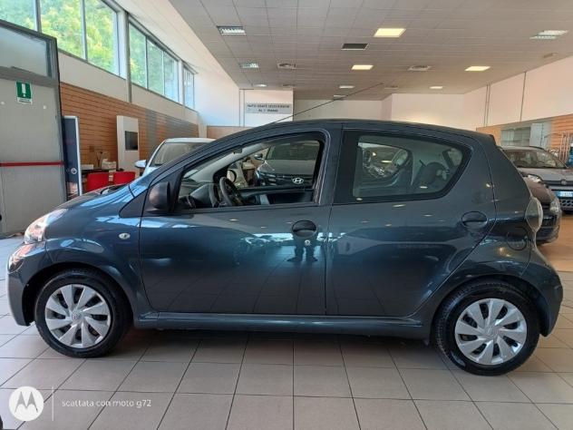 Toyota Aygo 2ª serie 1.0 VVT-i 69 CV 5 porte x-cool - Foto 6