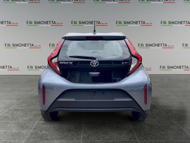 Toyota Aygo X 1.5 hybrid e-cvt - NUOVO - Foto 5