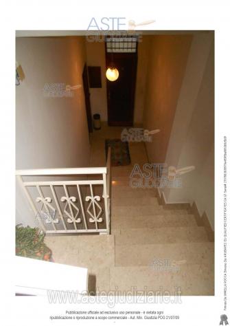IMMOBILI-IMMOBILE RESIDENZIALE-via Madonna della Catena 48 - Foto 3