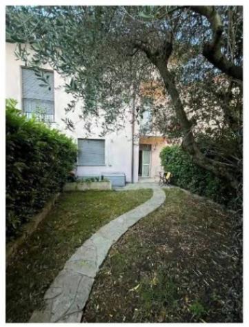 Immobile in asta di 128 m², box auto in vendita a Costa Masnaga - Foto 3