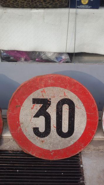 CARTELLO STRADALE VINTAGE LIMITE 30 KM/H