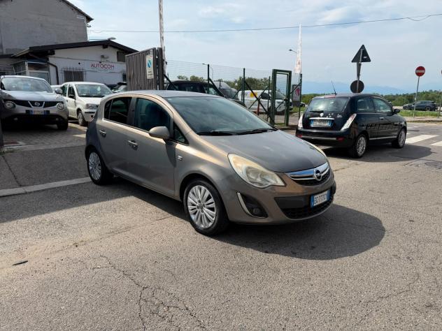 Opel Corsa 1.2 5 porte Cosmo - Foto 4