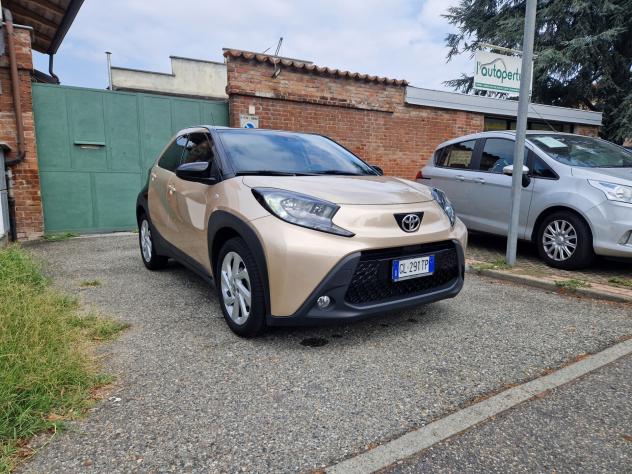 Toyota Aygo X 1.0 72CV "39.700 km" AUTOMATICA, Carplay, Telecamera, ADAS - Foto 3