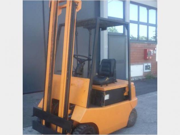 Carrelli elevatori CLARK 15 q - Foto 6
