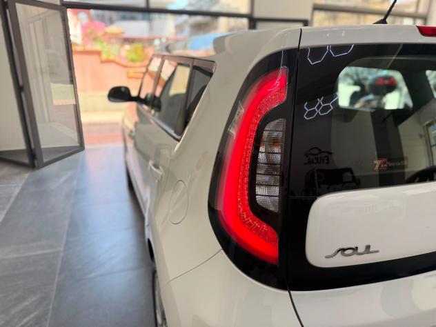Kia Soul 1.6 CRDi You UNICOPROPRIETARIO - Foto 9
