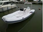 Gommone Predator 5,70 anno 2014 con motore 4t Suzuki 40 Ari