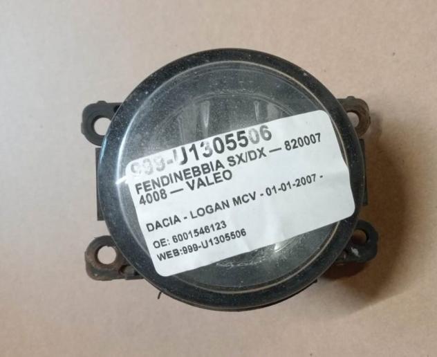 FENDINEBBIA SX/DX - 8200074008 - VALEO 999-U1305506 Parti elettriche  Fanaleria  Fendinebbia  Fendinebbia sx. CITROEN - C4 Picasso / GRAND C4 Picasso