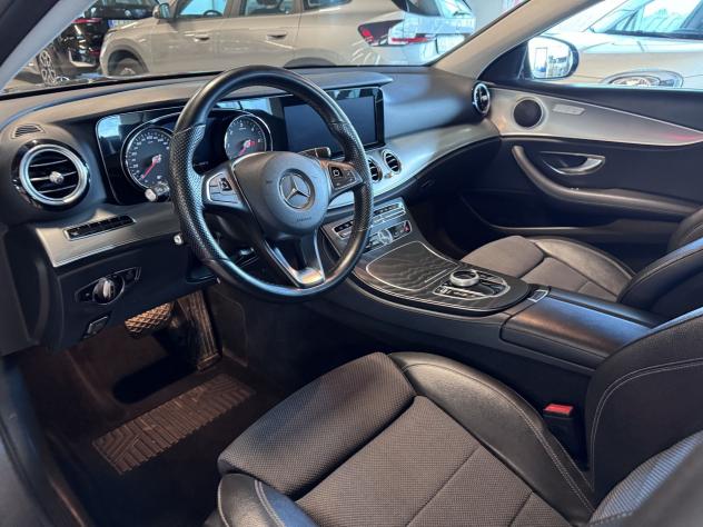 Mercedes-Benz Classe E E220d Auto Business Sport - Foto 7