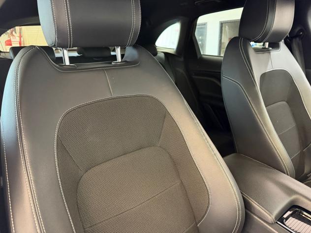 Jaguar F-Pace 2.0 D 180 CV AWD Portfolio MOTORE FUSO - Foto 6