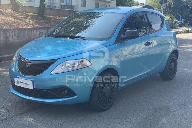 Lancia Ypsilon Ypsilon 1.0 FireFly 5 porte S&S Hybrid Ecochic Silver