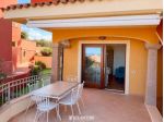 Trilocale con terrazza vista mare e cortile privato a Castelsardo, località Terr