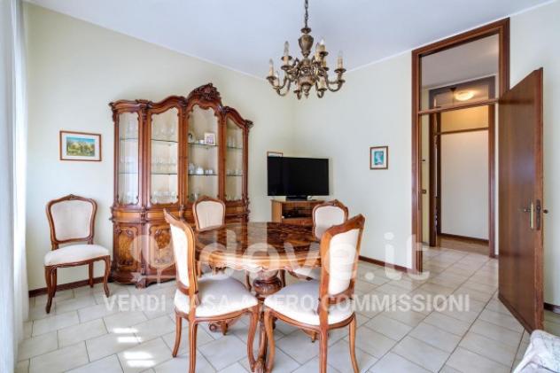 Villa di 449 m² con più di 5 locali e box auto in vendita a Meda - Foto 6