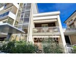 Appartamento di 80 m² con 3 locali e box auto in vendita a Pesaro