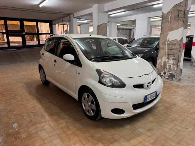 TOYOTA AYGO 1.0 CONNECT SOLO 59.000 KM GARANZIA NEOPATENTATI OK.