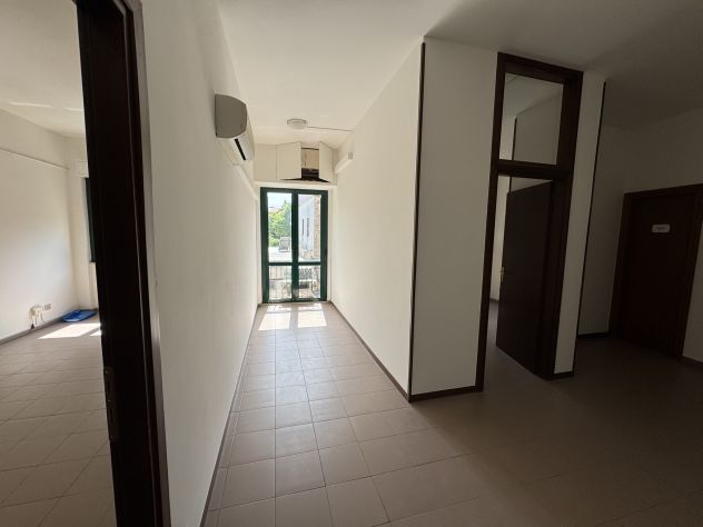 APPARTAMENTO CENTRALISSIMO CON ASCENSORE - Foto 6
