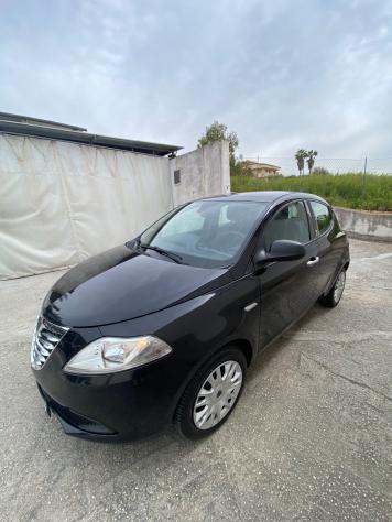 Lancia Ypsilon 1.3 MJT 16V 95 CV 5 porte S&S Silver - Foto 4