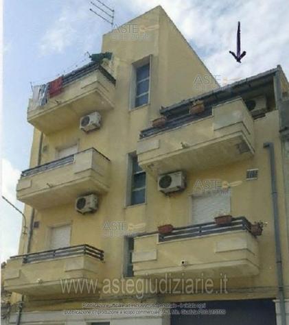 IMMOBILI-IMMOBILE RESIDENZIALE-Via Roma n.376