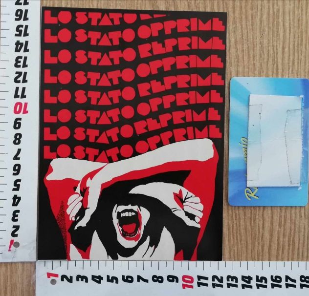 Adesivo sticker antimilitare anarchia "L'uomo finisce dove comincia il soldato" - Foto 8