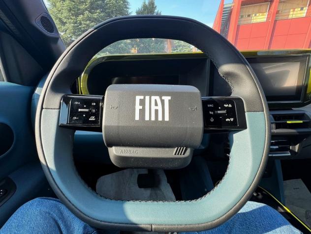 FIAT Grande Panda Hybrid Hybrid La Prima 110CV E-DCT - Foto 10
