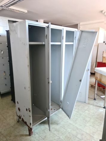 armadio spogliatoio tripla anta usato - Foto 3