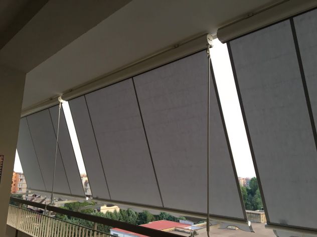 installazione di zanzariere su misura e tende da sole