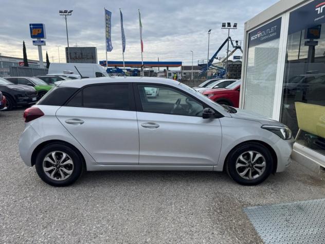 Hyundai i20 II 2018 1.2 mpi Connectline 75cv 5p - Foto 7
