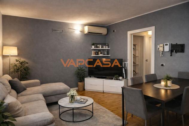 ELEGANZA, COMFORT E POSIZIONE: IL TUO SPAZIO NEL CUORE DI PALOSCO - Foto 2