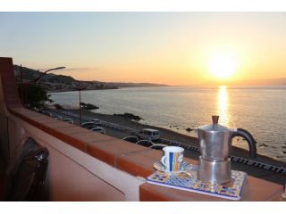 CASA SINGOLA RIVIERA NORD