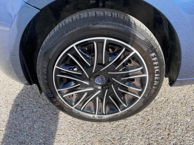 Lancia Ypsilon 1.2 69 CV 5 porte GPL Ecochic - Foto 8