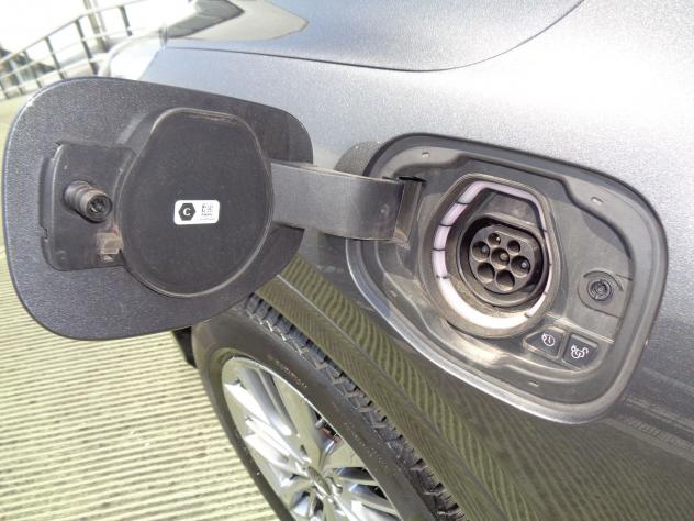 Ford Kuga 2.5 Plug In Hybrid 225 CV CVT 2WD Vignale - Foto 7