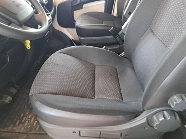 PEUGEOT Boxer 333 2.0 bluehdi 130cv L2H2 Comf.combi E6 - Foto 10