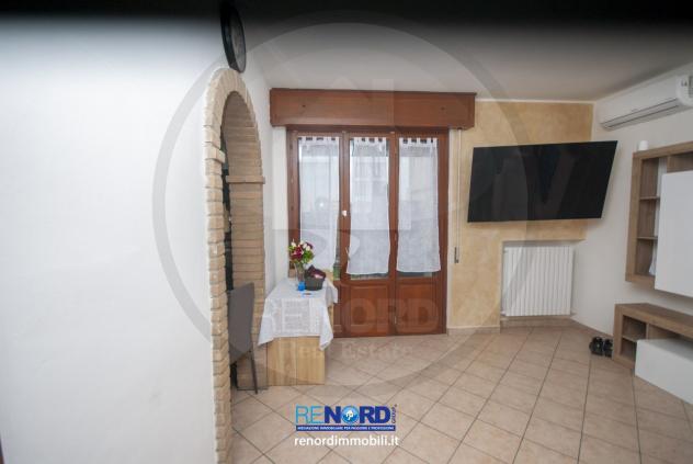 RIF. VIL3050 - S.COLOMBANO AL LAMBRO - Appartamento ristrutturato di tre locali, servizi, balcone e cantina. - Foto 5