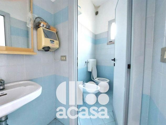 AFFITTASI NEGOZIO/UFFICIO ADIACENTE AL PORTOCANALE - Foto 9