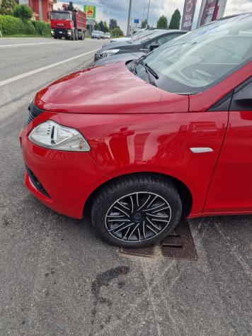 Lancia Ypsilon 1.2 69 CV 5 porte GPL Ecochic Gold - Foto 3