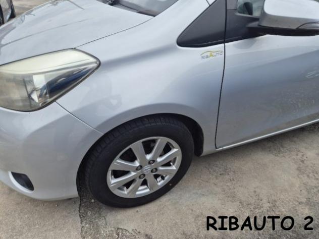 TOYOTA Yaris 1.0 5 porte Active rif. 24039735 - Foto 6