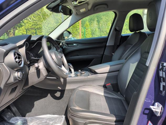Alfa Romeo Stelvio 2.2 Turbodiesel 210 CV AT8 Q4 Executive - Foto 10