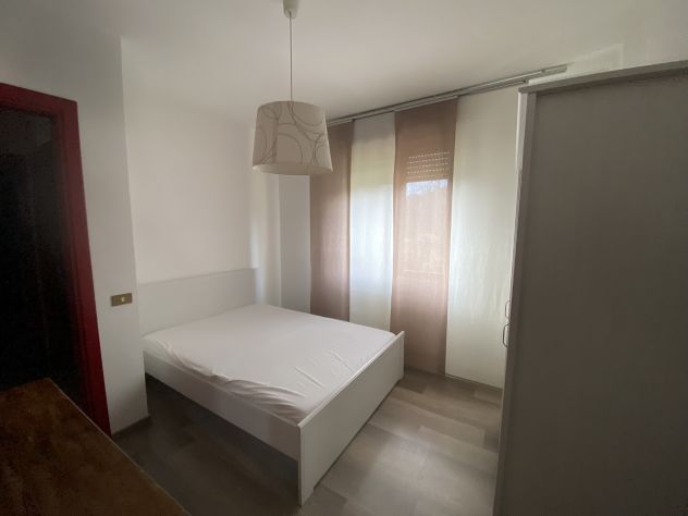 APPARTAMENTO CENTRALE OTTIME CONDIZIONI CON TERRAZZA - Foto 6