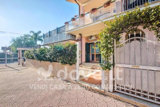 Villetta a schiera di 210 m² con 4 locali e box auto in vendita a Guidonia Montecelio - Foto 3