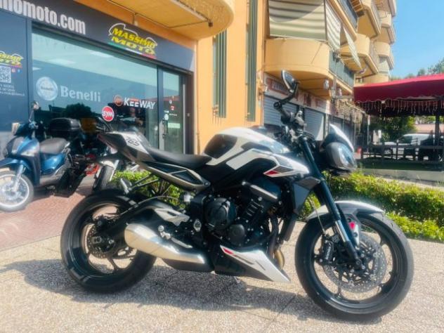 TRIUMPH Street Triple RS 765 TUTTO INCLUSO ANCHE PASSAGGIO! MINI RATE rif. 24000040 - Foto 6