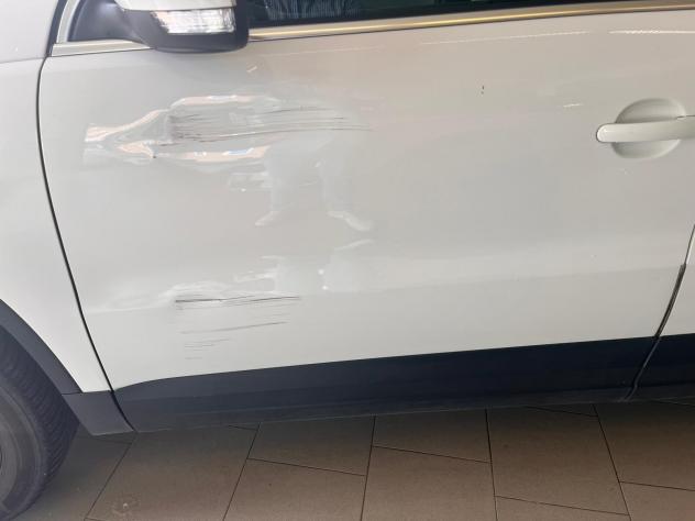 Volkswagen Tiguan 2.0 TDI DPF 4MOTION Sport & Style - Foto 6