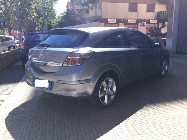 Opel Astra GTC 1.9 16V CDTI 150CV 3 porte Cosmo - Foto 8