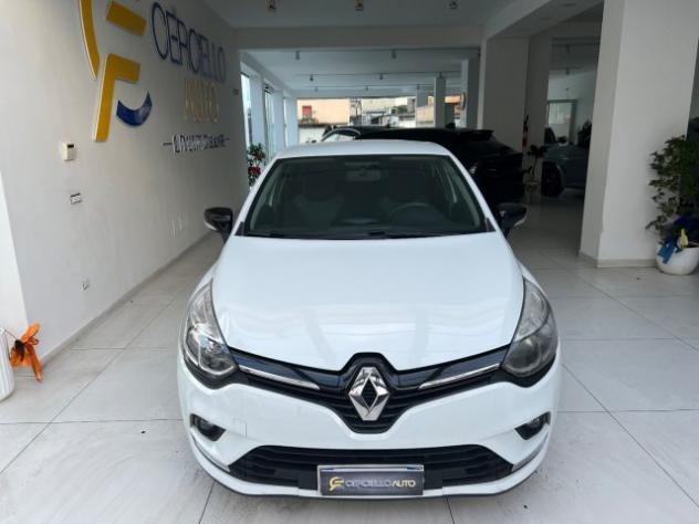 RENAULT Clio dCi 8V 75 CV 5 porte Moschino Intens rif. 23216739