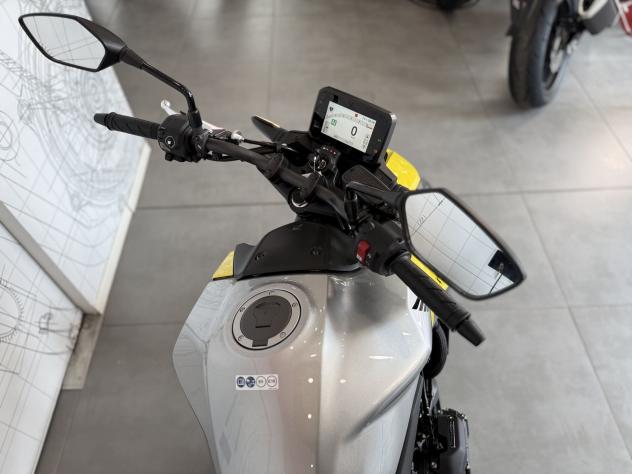 Honda Hornet 750 HORNET 750 E-CLUTCH - YM 2026 - Foto 7