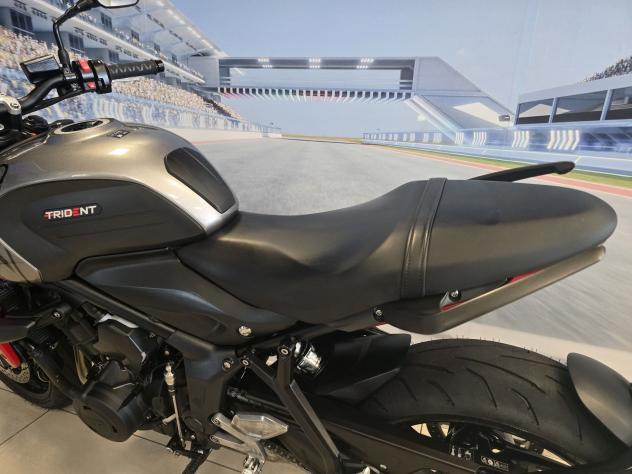 Triumph Trident 660 04/2023 - Km 22700 - Foto 7